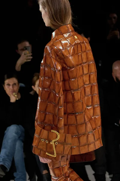 Look 59